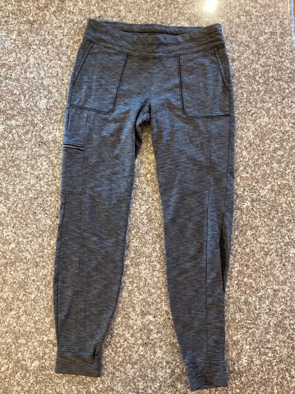Athleta Metro Joggers Heathered Gray size Medium Tall